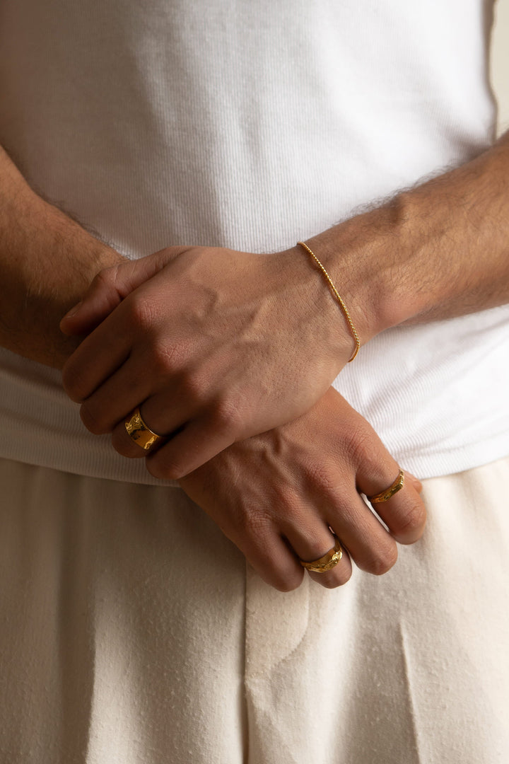 S bracelet