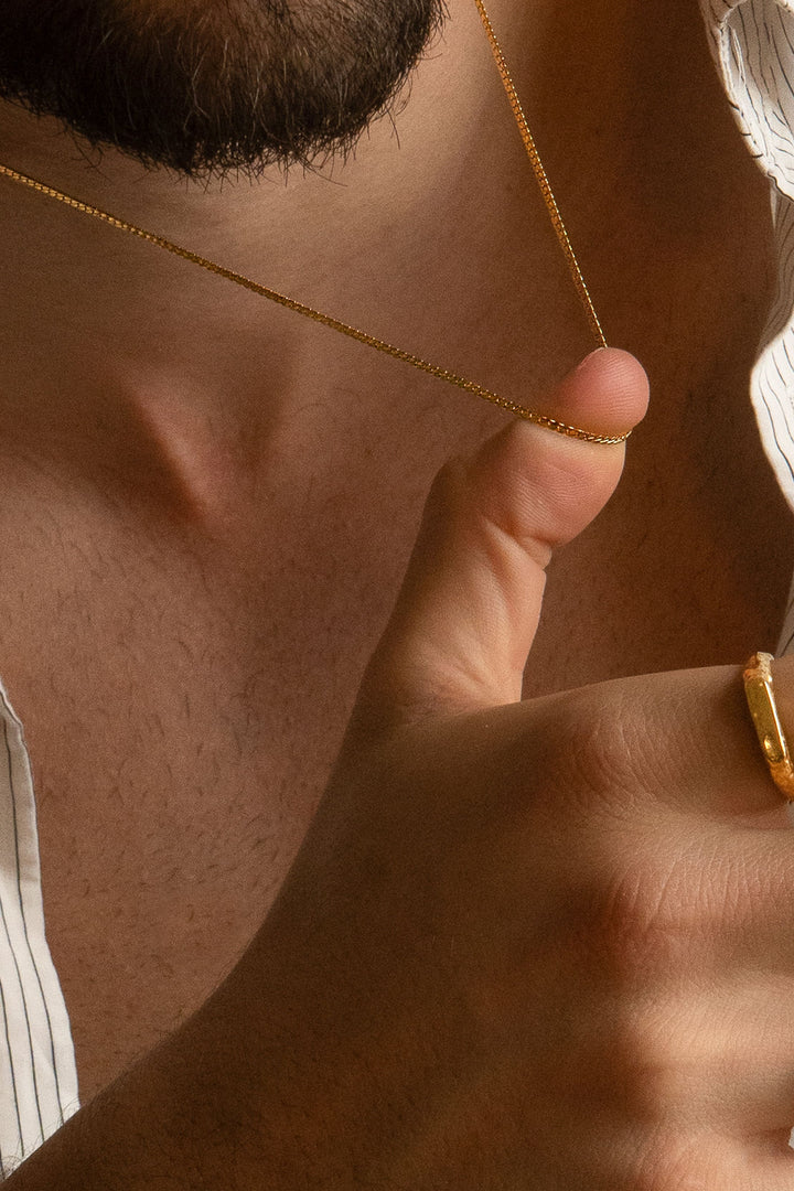 flat S necklace